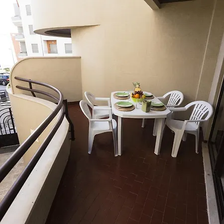 Apartamento Galerias - Centro Apartment *